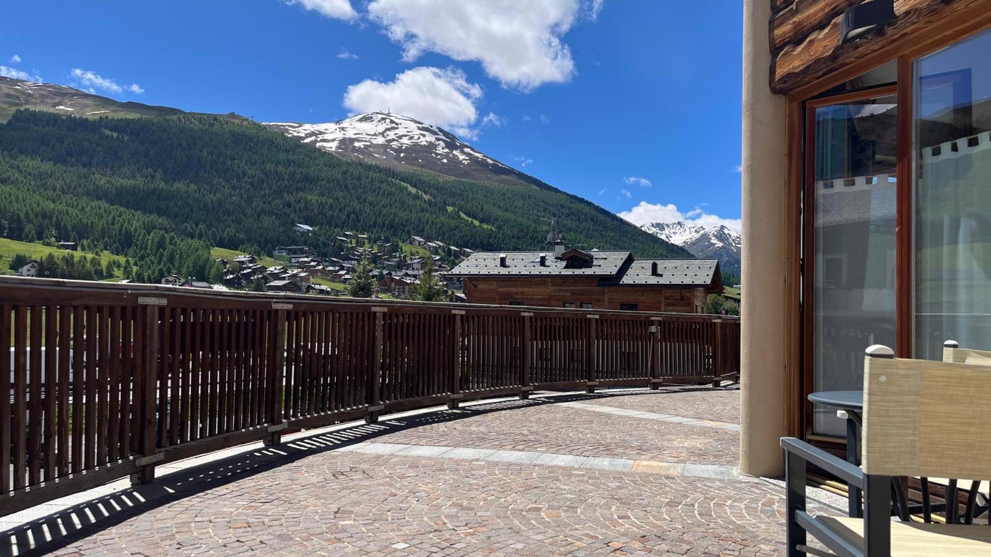 Hotel Flora Livigno Kültér fotó
