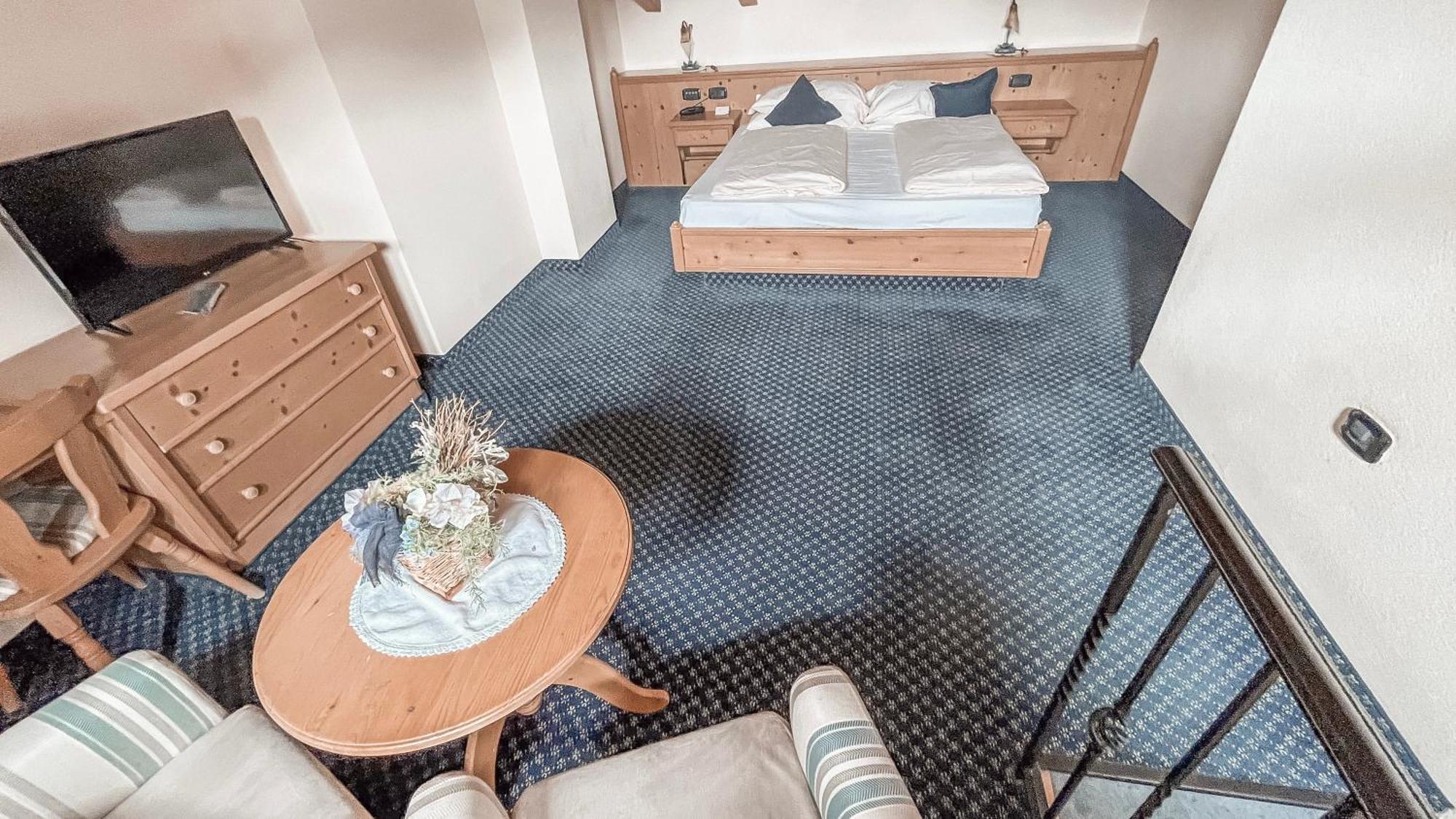 Hotel Flora Livigno Kültér fotó