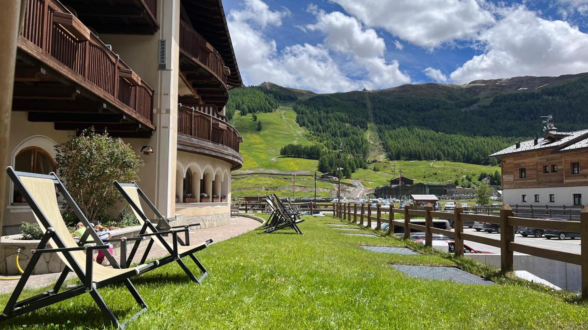 Hotel Flora Livigno Kültér fotó